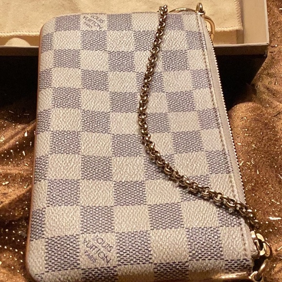 Louis Vuitton Damier Azur Pochette Milla MM - Picture 4 of 10